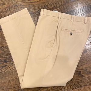 Brooks brothers chino pant